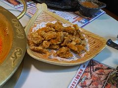 卡真酥肉-新哥老官·畅吃123·美蛙世界(苏宁广场店)