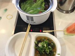 -百品聚旋转火锅(万德庄店)