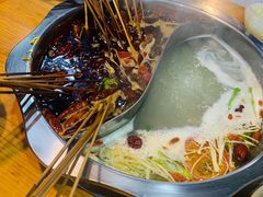 -何氏串串香火锅(翠亨店)