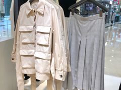 -COS(月星环球港店)