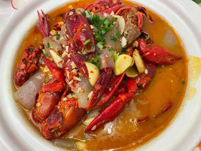 嘻嘶·沅江爆头-"口味家常,油爆虾的个头大,味道一般.服务.