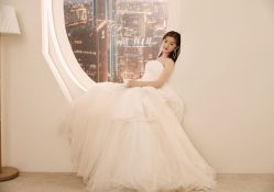 -雪中彩影婚纱摄影·微光艺术中心