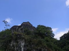 -高荡千年布依古寨旅游景区
