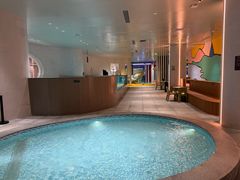 -涨巢·潮玩水疗局