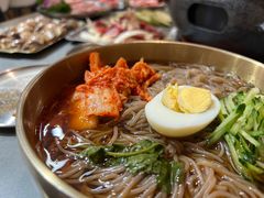 -围炉肉舍丹东海鲜烤肉·烤活鳗(步行街店)