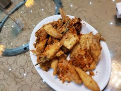 椒盐鱼骨腩-联邦酒楼