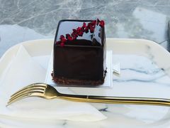 -UNI UNI(环亚凯瑟琳店)