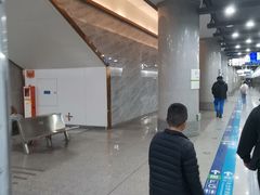 -北京大学东门(地铁站)