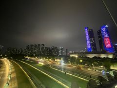 -南京眼步行桥
