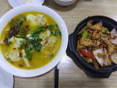 -喵想吃·水煮肉片·酸菜鱼米饭(南阳师院店)