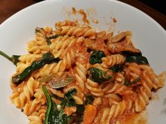 菠菜香肠意面-VESH COFFEE(定西路店)