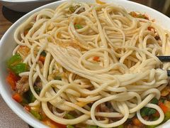 -盾亚新疆餐厅(松江万达广场店)