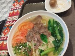 -大食代美食广场(上海中心店)