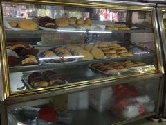 面包甜点陈列柜-百回味老爸茶(海彤店)