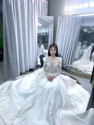 -莫小姐婚纱