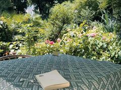 -谷咖啡·鲜花绿植花园餐厅