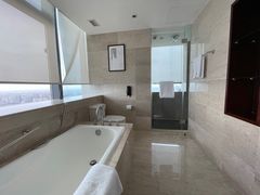 浴室-上海龙之梦万丽酒店