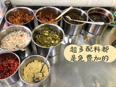 -舌尖上的米粉(阳朔二店)