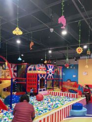 -苏宁红孩子(F6漫时区店)