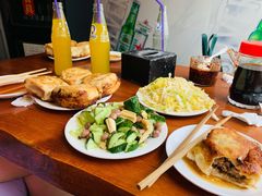 -宝瑞门钉肉饼店