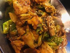 鱿鱼炒五花肉-富乐满韩国正宗炸鸡韩国料理(虹泉路店)