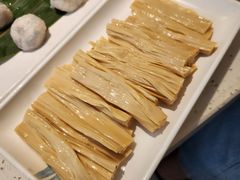 -三人行骨头王火锅(长寿店)