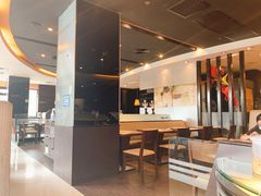-必胜客(机场路店)