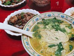 -金杨拉面王小吃面馆·牛三宝面·红烧牛肉粉