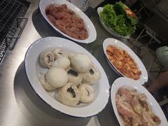 -马路牙子烧烤音乐酒馆(望京店)