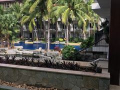 -三亚湾海居铂尔曼度假酒店