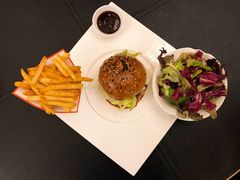 -Salon de The de Joel Robuchon(外滩18号店)