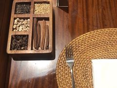 餐具摆设-DiAtas by Art Cafe Bumbu Bali
