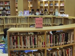 -漕河泾街道图书馆(漕河泾社区文化活动中心店)