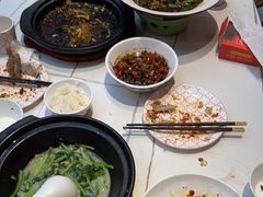 -阿瓦山寨·湘菜现炒·剁椒鱼头王(咸阳总店)