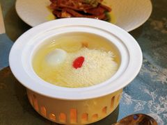 雪绒豆腐炖鸽蛋-扬州香格里拉·香宫中餐厅