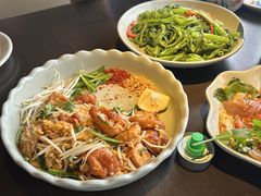 鸡球炒金边粉-大头虾越式风味餐厅(光明广场店)