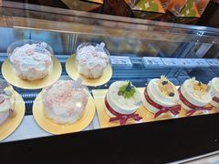 -花花卷卷·鲜食蛋糕(静安久光百货店)