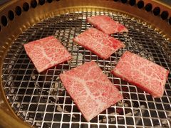 -铭牛烧肉·和牛海鲜自助(高新月牙湖店)