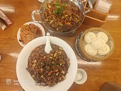 -堂瓦里·33年传统赣菜(第一街区店)