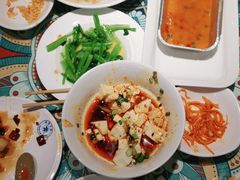 -楼兰古丽·新疆拌面·清真(华阳城店)