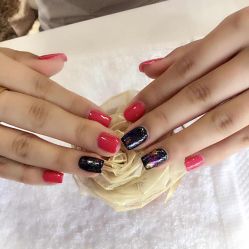 米卡美甲沙龙-EMILY艾枚莉美甲美睫·美颜·现磨咖啡