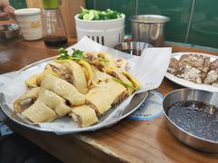 招牌白斩鸡-阿金大白·上海菜馆(新天地店)