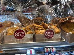 -85度C(生甜甜圈研究工坊·上海平凉店)