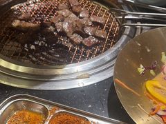 -韩烧牛中牛·甄选黑牛烤肉(黑金店)