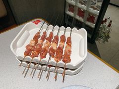 现穿羊肉串-丰茂烤串(公园店)