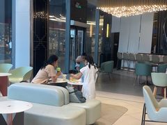 -奈雪的茶(优特汇店)