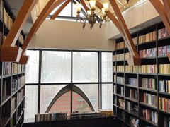 -钟书阁(松江泰晤士小镇店)