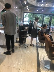 -PE SALON