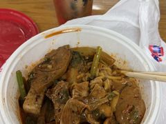 -臻香东北老式麻辣烫