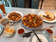 -汗腾格里·风味餐厅(新疆驻京办店)